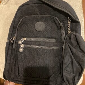 Mochila preta matelassada